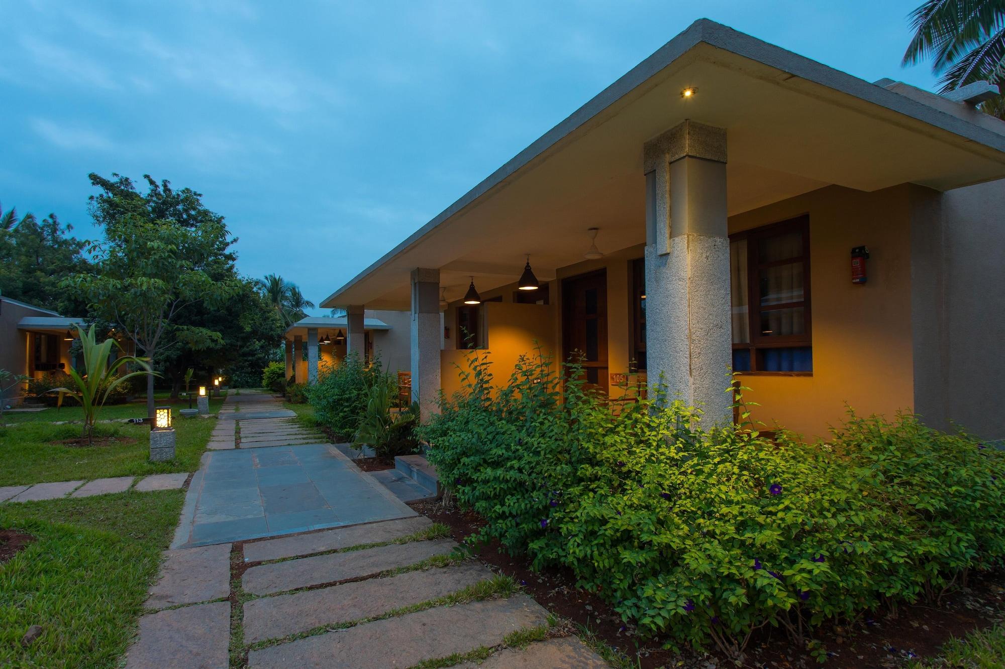 Heritage Resort Хампи Экстерьер фото